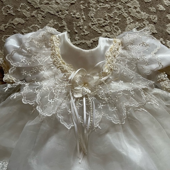 vintage baby girls white christening baptism dress with cap sleeves - Picture 2 of 11